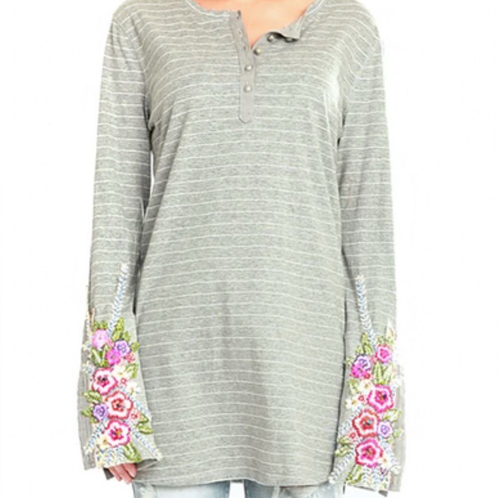 Aratta NWT Top Destination Embroidered & Lace Top Size Small (Fits Medium)